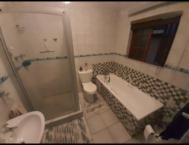 4 BEDROOM HOUSE FOR SALE IN CASHAN